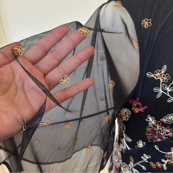 Adrianna Papell Black Embroidered Sheath Dress Size 6 - Picture 6 of 10